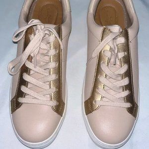 Universal Thread Rose Gold Beige Sneakers Size 11 Barely Worn